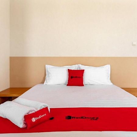 Hotel RedDoorz Syariah @ Kebraon Surabaja Zewnętrze zdjęcie